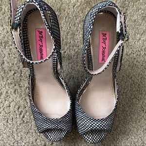 Platform heels